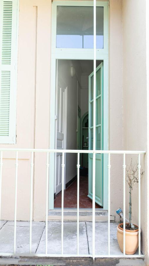 Le Petit Provencal Apartment Ним Екстериор снимка