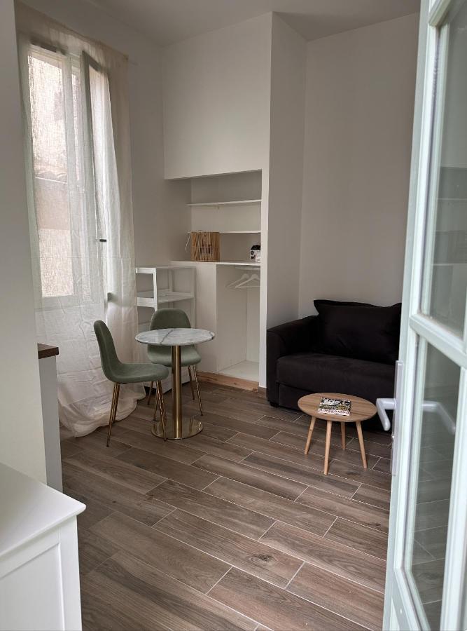Le Petit Provencal Apartment Ним Екстериор снимка